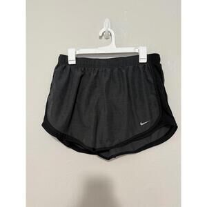 Nike shorts size XL